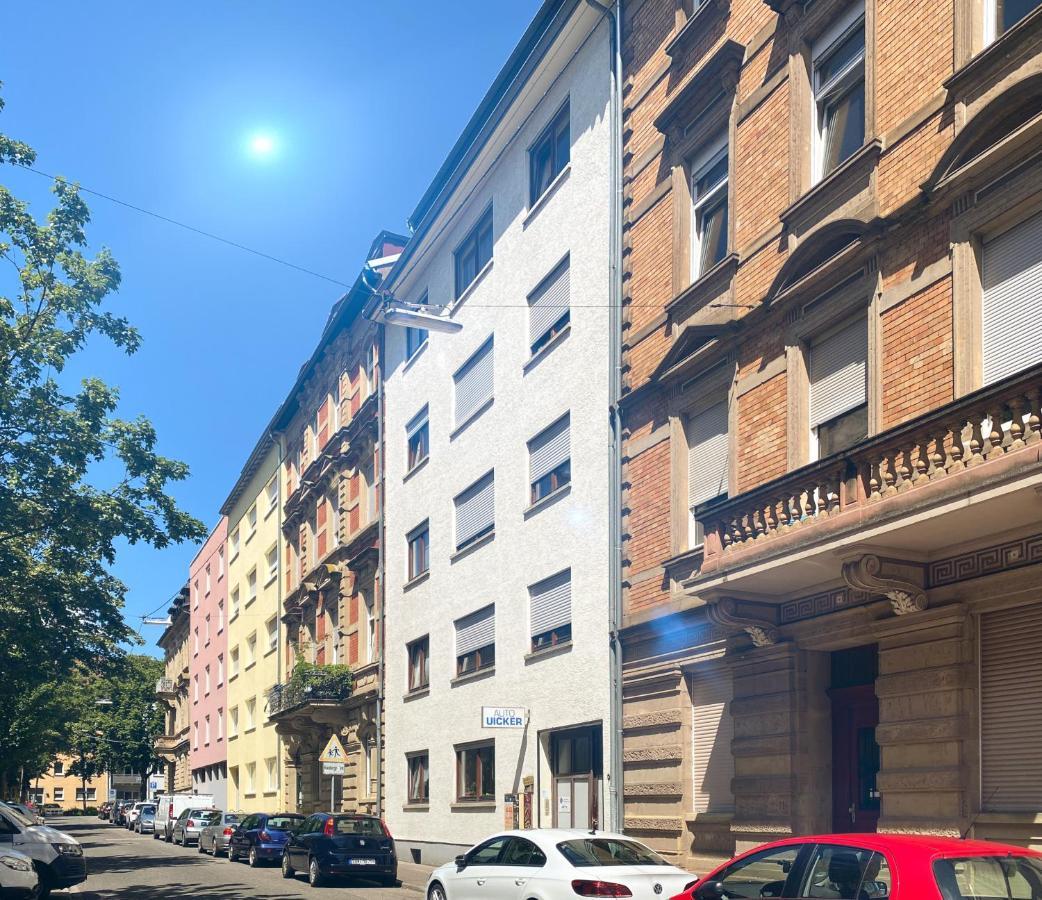 Traumhaftes Privatzimmer In Karlsruhe Luaran gambar