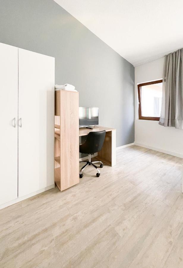 Traumhaftes Privatzimmer In Karlsruhe Luaran gambar